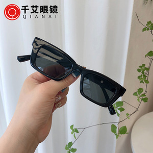 Gafas de Sol Qianai para Mujer, Montura Cuadrada, UV400, Montura de PC, Lentes AC, Color Negro, Estilo Ojo de Gato, K4-1996 - Product Image 2