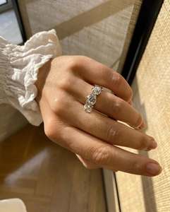 Bague en or massif sertie de diamants de laboratoire ronds brillants de qualité supérieure pour femme, cadeau d'anniversaire, bijou raffiné pour mariage et fête - Product Image 5