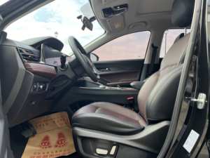 รถยนต์ SUV ปี 2023 รุ่น SiHao X8 Plus เครื่องยนต์เบนซิน 1.5T เทอร์โบ 5 ประตู 6 ที่นั่ง พวงมาลัยซ้าย ภายในสีเข้ม เบาะหนัง ล้อแม็ก R19 เกียร์อัตโนมัติ รถ SUV มือสอง - Product Image 5