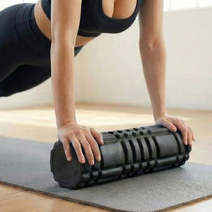 Rouleau <span class=keywords><strong>de</strong></span> mousse EPP/EVA haute densité creux noir 33*14cm pour le yoga, l'exercice et le massage des tissus profonds – Vente directe usine - Product Image 2
