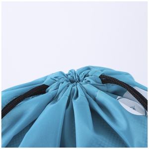 Sac à dos de sport pliable à motif lettres, idéal pour la gym et les voyages, avec fermeture éclair en polyester imperméable – Grande Vente - Product Image 4