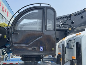 Camion nacelle élévatrice 28m à flèche hydraulique pour l'entretien en haute altitude - Product Image 4