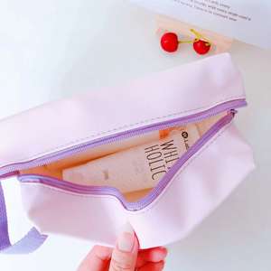 Sac à cosmétiques stéréo portable en cuir de <span class=keywords><strong>dessin</strong></span> <span class=keywords><strong>animé</strong></span> mignon pour voyage d'affaires sac à cosmétiques étanche pour articles de toilette - Product Image 3