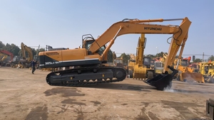 Offre Spéciale – Excavatrice sur Chenilles Hyundai 305-9 d'Occasion, 30 Tonnes – Pelle Hydraulique Hyundai 305-9 Usagée pour Travaux de Construction Lourds - Product Image 3