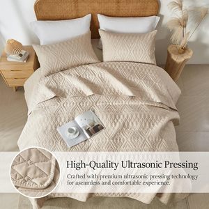 <strong>Beige</strong> Polyester Geometric Pattern High-Quality Hot Sale Bed Elegant <strong>Bedspreads</strong> Lightweight Ultrasonic 3pcs <strong>Bedspread</strong> - Product Image 2