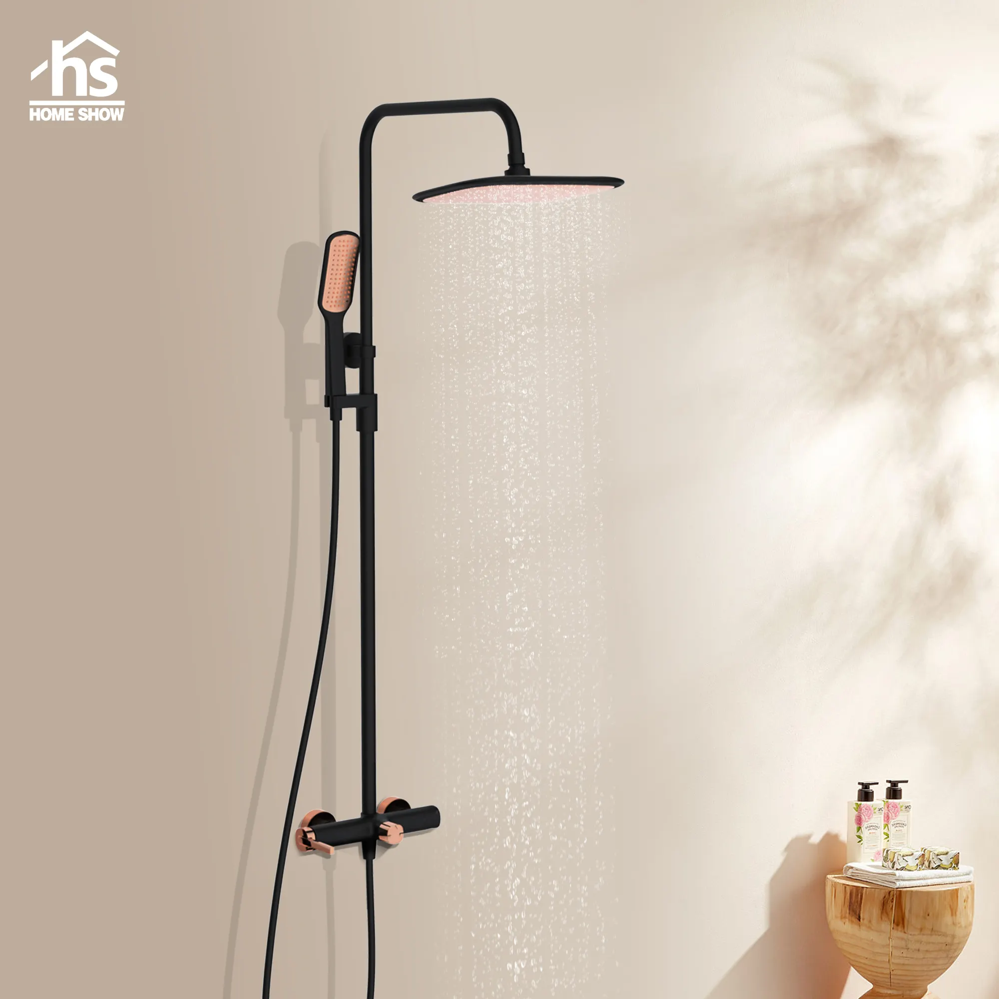 Ana sayfa göster yeni tasarım lüks siyah altın termostatik yağmur biçimli duş seti geniş raf