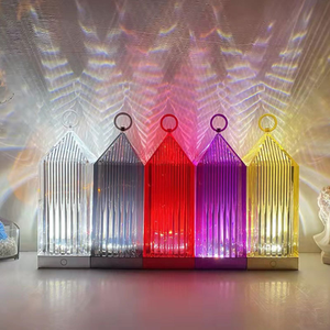 Forme <span class=keywords><strong>de</strong></span> maison à <span class=keywords><strong>quatre</strong></span> <span class=keywords><strong>coins</strong></span>, prisme lampe <span class=keywords><strong>de</strong></span> table en verre transparent interrupteur tactile éclairage <span class=keywords><strong>de</strong></span> table pour décor à <span class=keywords><strong>la</strong></span> maison cadeau chambre - Product Image 6