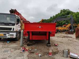 Semirremolque de plataforma baja de 3 ejes y 70 toneladas usado, con cargador de 40 pies y 40 toneladas, función hidráulica extensible de 50 toneladas - Product Image 2