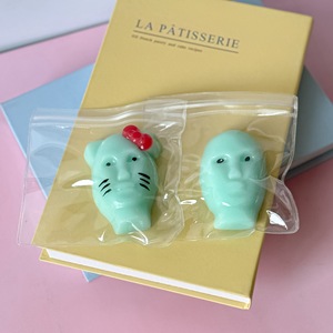 Jouet Squishy Alien Nouveauté Amusant, Super Doux, à Presser pour Filles et Garçons, Jouet pour Enfants Autistes, Jouet Anti-Stress Amusant à Presser - Product Image 4