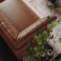 Canapé en cuir véritable ciré à l'huile, style minimaliste italien, compact et vintage, ensemble de meubles de salon à lignes droites pour hôtels