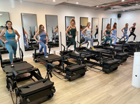 Machine de Pilates XFORMER en aluminium de qualité supérieure, légère et robuste, pour la maison et la salle de sport