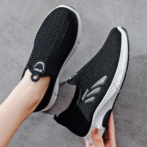 รองเท้ากีฬาลำลองผู้หญิง รุ่นใหม่ล่าสุดสำหรับฤดูใบไม้ร่วง แมทช์ได้กับทุกชุด แบบสวม ใส่สบาย เหมาะสำหรับวิ่งจ๊อกกิ้ง เดินเล่น ขายส่ง ระบายอากาศได้ดี วัสดุพลาสติก - Product Image 2