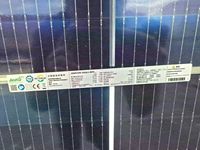 Módulos Fotovoltaicos Bifaciales de Alta Eficiencia Jinko JKM650-670N-66QL6-BDV 630W 635W 645W 650W 660W Paneles Solares de Media Celda con Doble Vidrio