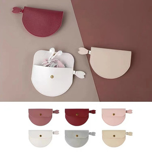 Monedero con diseño de pétalos al estilo japonés, organizador minimalista coreano para auriculares y cables de datos, monedero ideal para Instagram. - Product Image 1