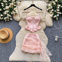 Ensemble deux pièces pour femmes, style coquette d'été, camisole à bretelles spaghetti en dentelle à volants, jupe mini taille haute