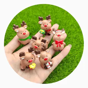 Christmas Theme Resin Crafts Various Styles Mini Christmas Reindeer Resin Flat Back Cabochon for DIY Toy Gifts