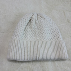 Topi Beanie Rajut Kabel dengan Bordir 3D, Lapisan Fleece untuk Cuaca Dingin Ekstrem, Model Slouchy, Bernapas, Tahan Air untuk Ski Musim Dingin - Product Image 4