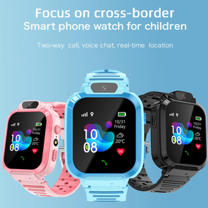 Montre connectée pour enfants avec caméra, fonction SOS, suivi de localisation, appels, <span class=keywords><strong>chat</strong></span> vocal, écran tactile et réveil - Vente en gros - Product Image 2