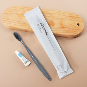 Accesorios de Baño Personalizados, Set de Cabina de Baño para Hotel, Set Dental, Champú, Acondicionador y Artículos de Afeitado - Product Image 3