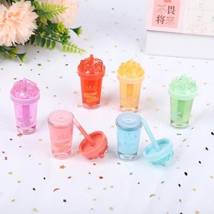 Venta al por mayor Mini Cute Ice Straw Cup Shape Liquid Lipstick Base Vegan Hidratante Clear <span class=keywords><strong>Lip</strong></span> Glaze <span class=keywords><strong>Lip</strong></span> <span class=keywords><strong>Oil</strong></span> - Product Image 1