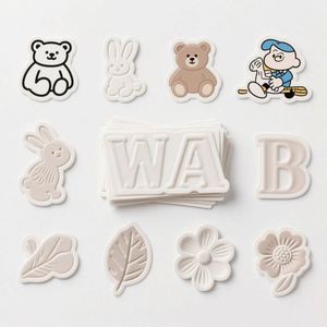 Etiquetas Adhesivas de Vinilo Personalizadas con Impresión UV, Resistentes al Agua, con Logotipo, Corte Estético Transparente, para Negocios - Product Image 1