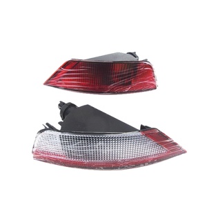 Nouveaux feux arrière LED pour Focus 2009-2014, feux de position de freinage du pare-chocs arrière, 12V OE 8V4115K273AB - Product Image 1