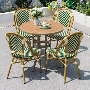 <span class=keywords><strong>Set</strong></span> <span class=keywords><strong>da</strong></span> <span class=keywords><strong>Giardino</strong></span> Moderno Impermeabile per Esterni, <span class=keywords><strong>Tavolo</strong></span> <span class=keywords><strong>e</strong></span> <span class=keywords><strong>Sedie</strong></span> in Legno Resistenti al Sole per Hotel <span class=keywords><strong>e</strong></span> Balconi - Product Image 3