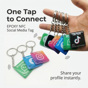 Porte-clés NFC pour les réseaux sociaux, un seul clic pour partager les profils <span class=keywords><strong>TikTok</strong></span>/Instagram/WhatsApp, époxy imperméable, compatible avec iOS et Android - Product Image 1