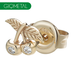 Boucles d'oreilles clous Giometal de luxe en <span class=keywords><strong>or</strong></span> massif 14 carats, motif cerise, haute qualité, pour <span class=keywords><strong>cartilage</strong></span>, bijoux fins, vente en gros directe usine - Product Image 1