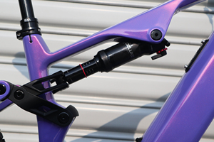 Bicicletta Elettrica da Montagna 29 Pollici - Bici Elettrica con Motore Bafang e Sospensione Completa per Adulti - Product Image 3