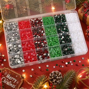 Ensemble de breloques pour ongles en résine et strass de Noël, perles en résine de dessin animé, accessoires DIY pour la décoration des ongles et des coques de téléphone - Product Image 5