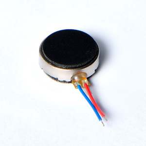 Motor de vibración plano 1027, mini motor de CC con escobillas para masaje, teléfonos y dispositivos portátiles. - Product Image 4