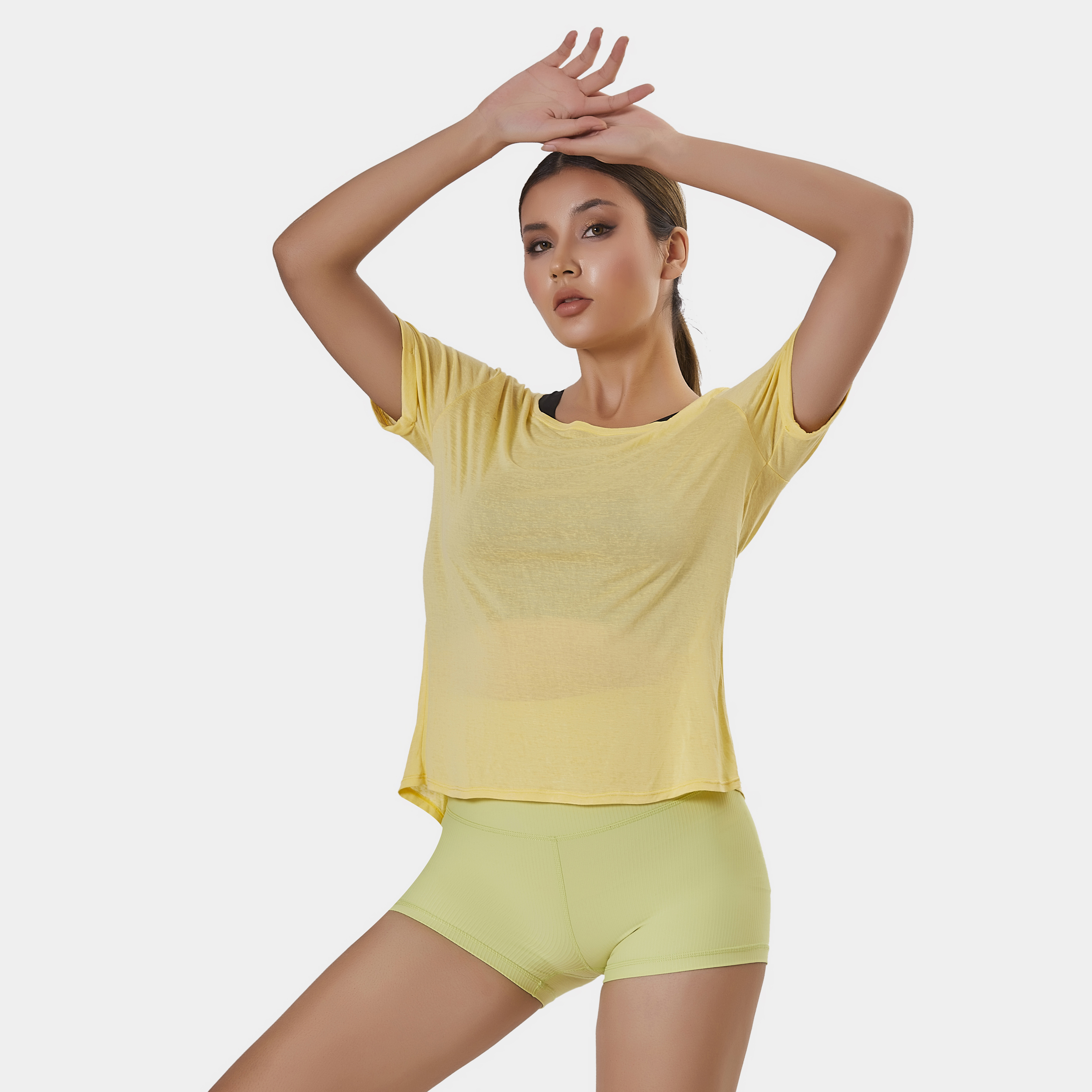 Women's Breathable Lightweight Plus Size Yoga Tops with Spandex Short Sleeves Four-Way Stretch & Front Logo