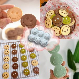 Moule en silicone Offre Spéciale personnalisé à 6 grilles moule à glaçons pour gâteau au chocolat pour la décoration de pâtisserie moule à fondant - Product Image 1