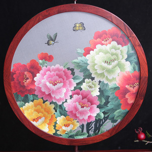 Pantalla Decorativa Redonda de Peonías con Marco de Madera de Palisandro Bordado a Doble Cara Estilo Suzhou, Adorno Artesanal Tradicional Chino de Flores y Pájaros - Product Image 4