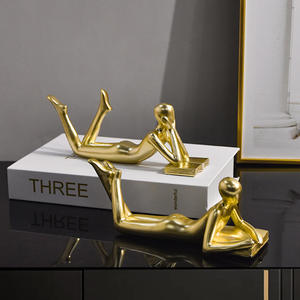 Moderni semplici casa soggiorno resina astratta ecologico artigianato di natale creativi pensatori che leggono ornamenti - Product Image 3