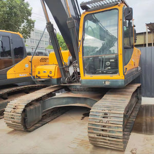 Excavatrice d'occasion Hyundai 220LC-9S de 22 tonnes, robuste, avec moteur et pompe, capacité de la benne de 1,05 m, puissance de 113 kW, à vendre - Product Image 1