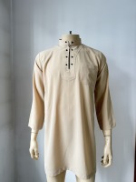 Koshibo Qamis Homme, Robe Arabe Saoudienne de Dubaï, Kaftan pour la Mosquée et les Cérémonies, Manches Courtes, Respirant, Léger, Brodé