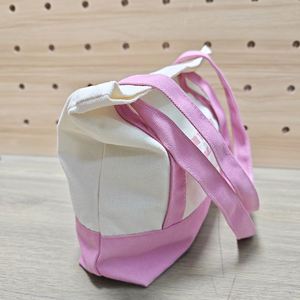 Sac fourre-tout moyen personnalisé pour cadeaux d'invités, avec poignées bicolores, poche avant à soufflet, en toile, sac de shopping pour femme - Product Image 3