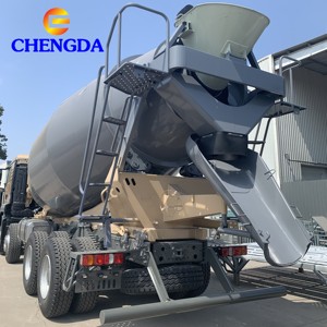 <span class=keywords><strong>Camion</strong></span> chinois Offre Spéciale HOWO <span class=keywords><strong>camion</strong></span> malaxeur 371HP 8x4 <span class=keywords><strong>12m3</strong></span> <span class=keywords><strong>camion</strong></span> bétonnière - Product Image 3