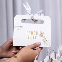 Emballage de dattes à emporter de qualité alimentaire boîte de bonbons de luxe ramadan eid desserts sucrés boîte de papier de gâteau poignée diviseur boîte de présentation de biscuits