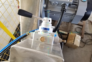 Machine à sabler à double bande pour verre humide, idéale pour toutes les formes et tailles de verre, faible investissement, qualité fiable, faible consommation d'énergie, vente chaude - Product Image 2