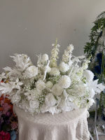 Centre de table artificiel en rose blanche et eucalyptus en terre cuite, arrangement floral en soie pour la décoration de table de mariage
