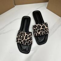 Sandales plates décontractées pour femmes, tendance et polyvalentes, à semelles souples antidérapantes, pour l'été