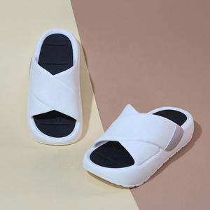 Sandales à semelle épaisse en EVA pour femmes, à bout ouvert, confortables, pour l'été et la maison - Product Image 2