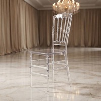 Chaise en acrylique cristal de luxe légère, empilable, résistante aux intempéries, transparente, pour événements commerciaux intérieurs et extérieurs
