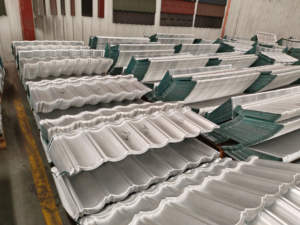 Moderne Steen Gecoate Dakplaat Kleurrijke Niet-Organische Materialen Hittebestendige Steen Metalen Gecoate Dakpannen Schimmel Weerstand - Product Image 5