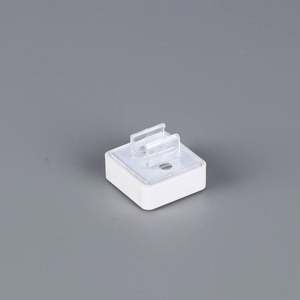 Colgador de Plástico con Material de PVC, Diseño Duradero, Resistente y Atractivo para Almacenamiento y Suministros en Supermercados - Product Image 1