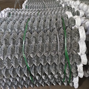 รั้วลวดตาข่ายชุบสังกะสี ใช้สำหรับงานซ่อมบำรุงถนน บ้าน ประตูเหล็ก รั้วลวดหกเหลี่ยม - Product Image 3