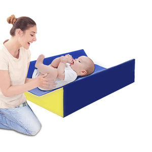 Venta al por mayor OEM ODM antideslizante portátil almohadilla para pañales de bebé cambiador de pañales - Product Image 1